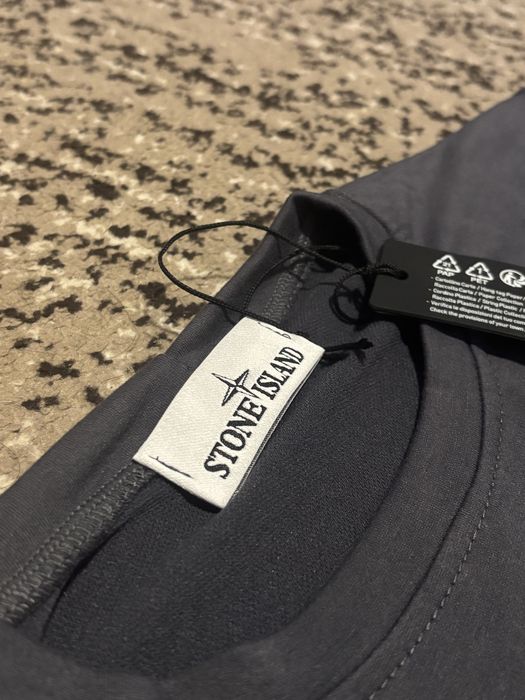 Продам , Лігтний Stone Island !!