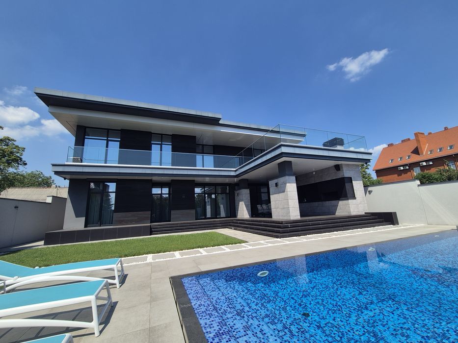 Продам VIP дом в городе! Умный дом! Бассейн! Гараж! Бомбоубежище!