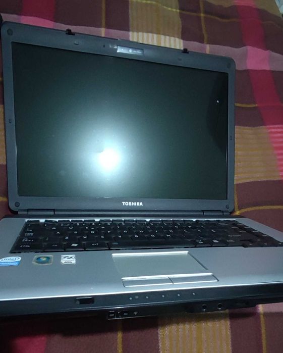 Toshiba Satellite L300 (para peças)