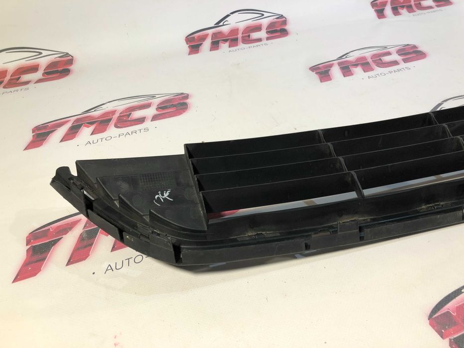 Grelha Parachoques TOYOTA AVENSIS III 3 T270 FACELIFT Original