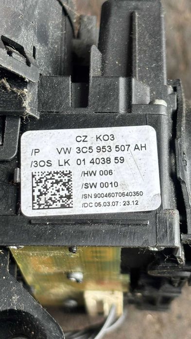 Manetka / Przełącznik kierunków VW Passat B6 3C5   953   507C