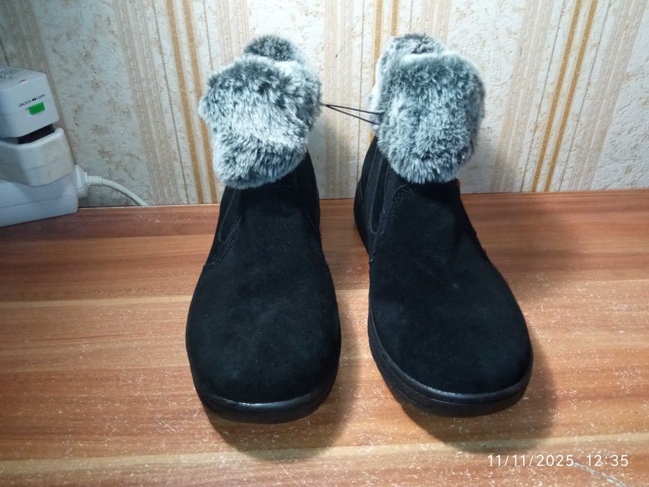 Нові Демісезонні Шкіряні Утеплені Чоботи Khombu 8M US/38 UA/25см з США