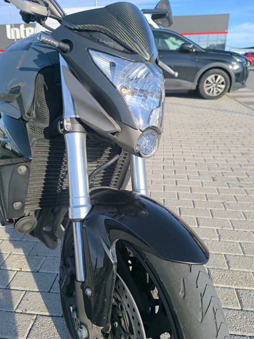 Vendo Honda CB1000r 2010 Imaculada