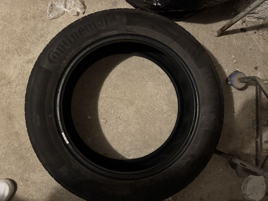 Opony orygianalne letnie Continetal 235/55R19