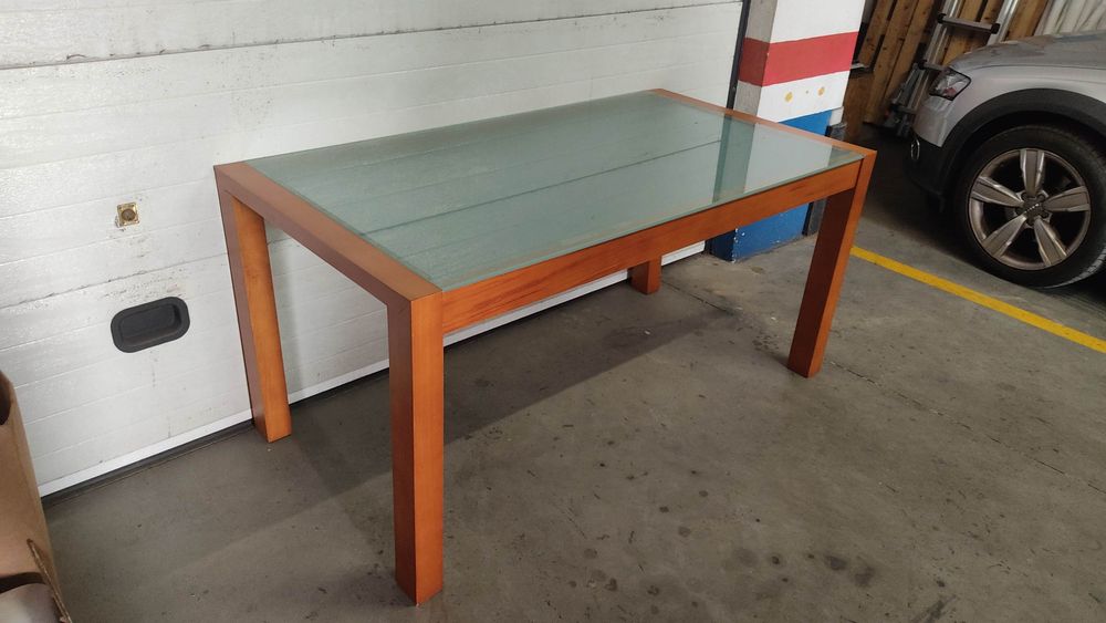 Mesa jantar em madeira