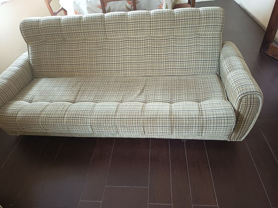 Vendo esse sofá com duas Poltronas