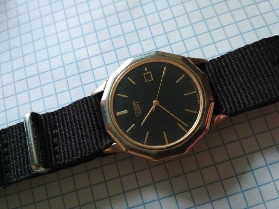 Продам часы Citizen электронные