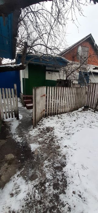 Продам будинок з земельною ділянкою 0.74га