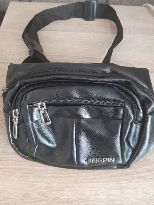 Продам нову чоловічу барсетку