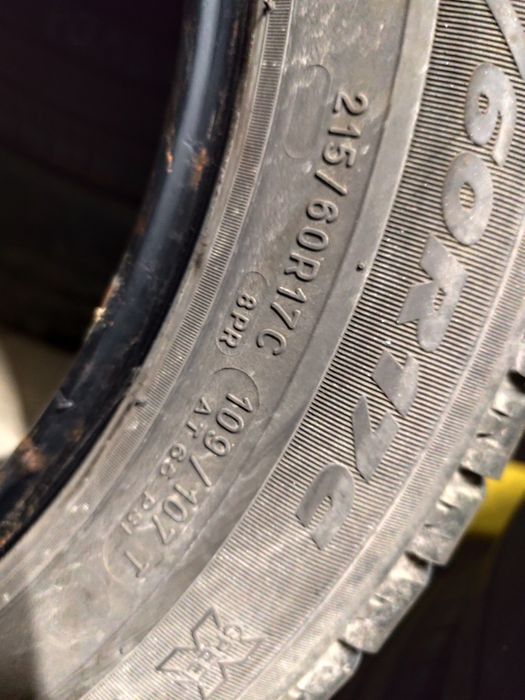 Pneus 215/60r17C Michelin Agilis ocasião