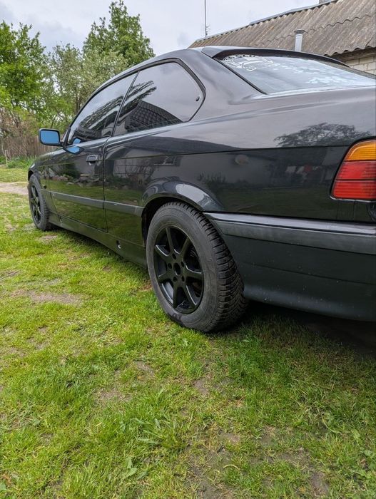 Bmw 1.8  is 1996