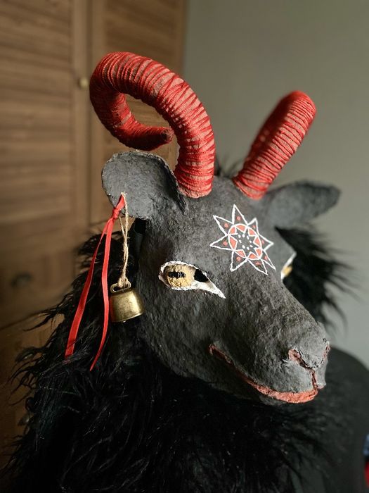 Маска кози маланка