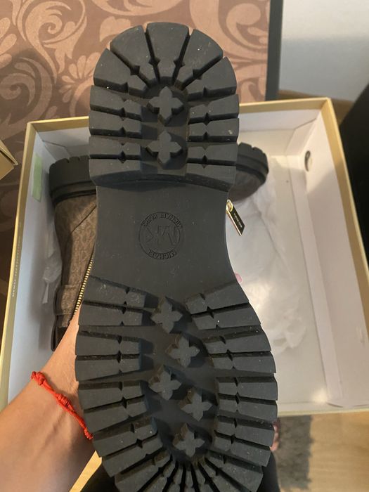 Bota Michael Kors usada 1 vez