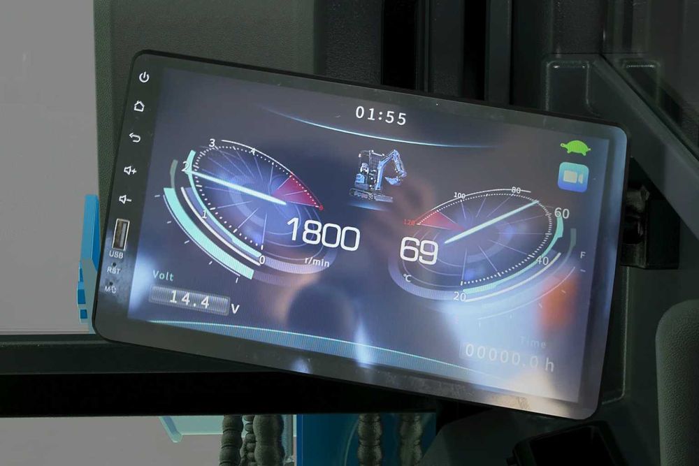 MINI GIRATORIA 3500kg R32-PRO - Cabinada A/C – Kubota V1505