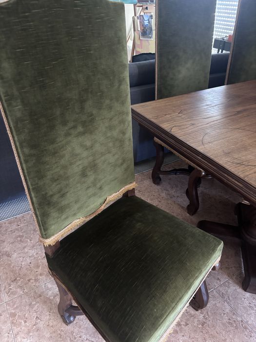Mesa estilo classico + 8 cadeiras