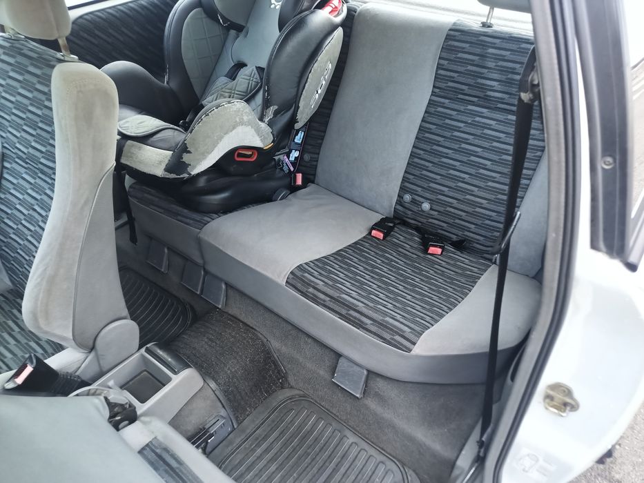 Opel Astra GT 1.6i impecável (motor 100mil km)