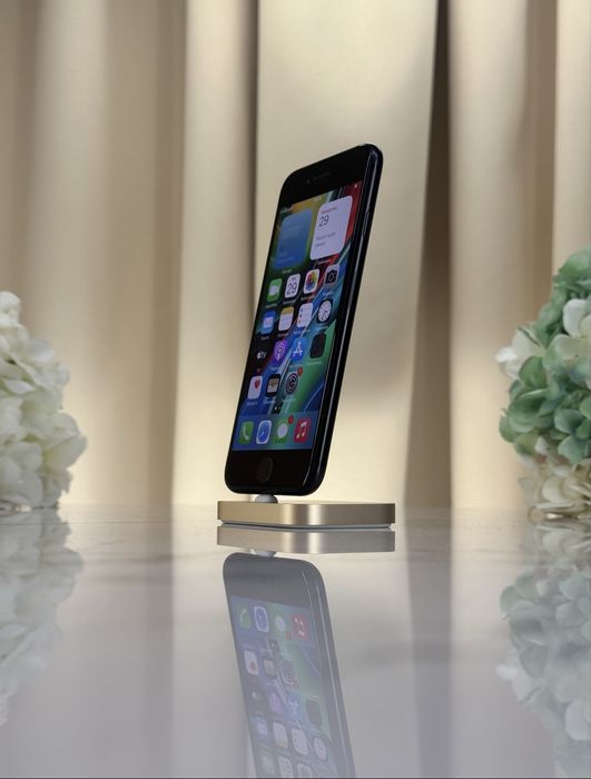 Оригінальний iPhone 7 Neverlock 32GB Black (Магазин Гарантія)