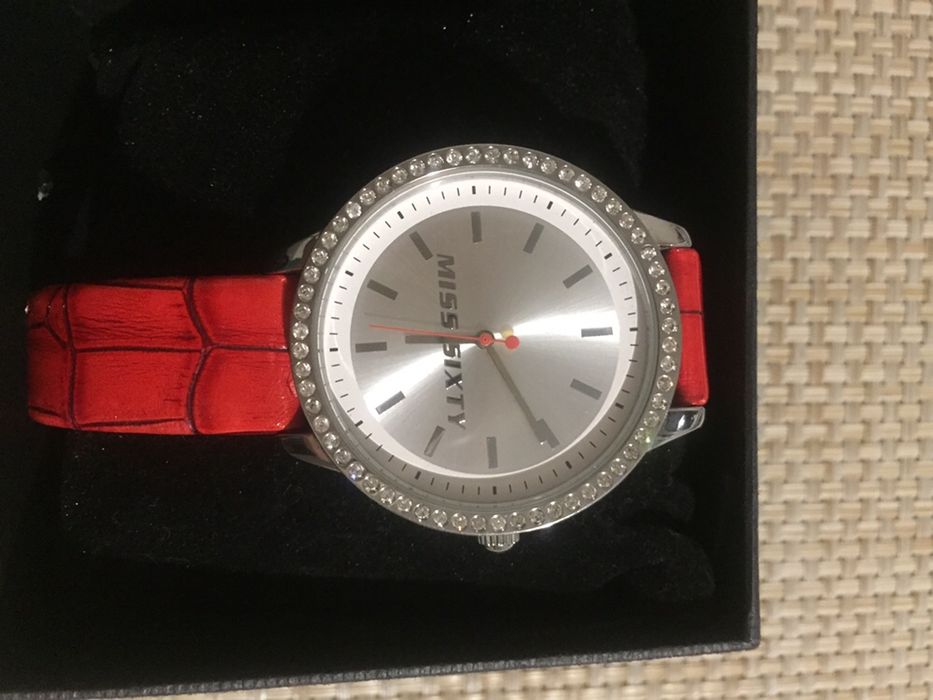 Продам годинник наручний жіночий Guess. Оригінал