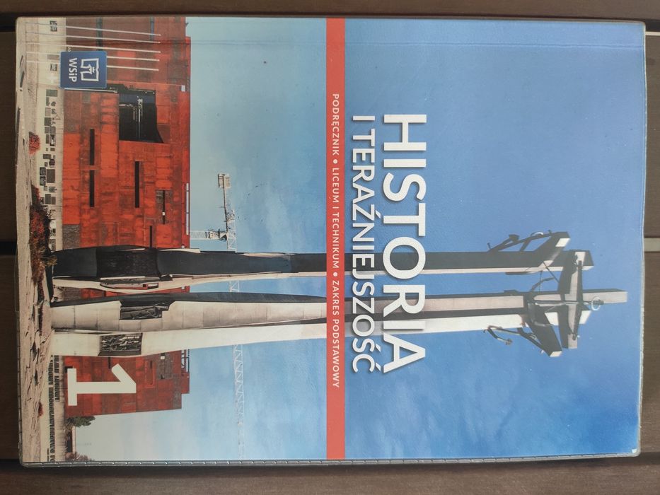 Historia i teraźniejszość WSiP