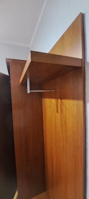 Szafa do przedpokoju z lustrem