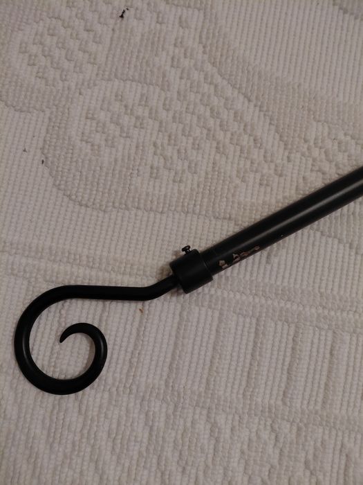 Varões para pendurar cortinados