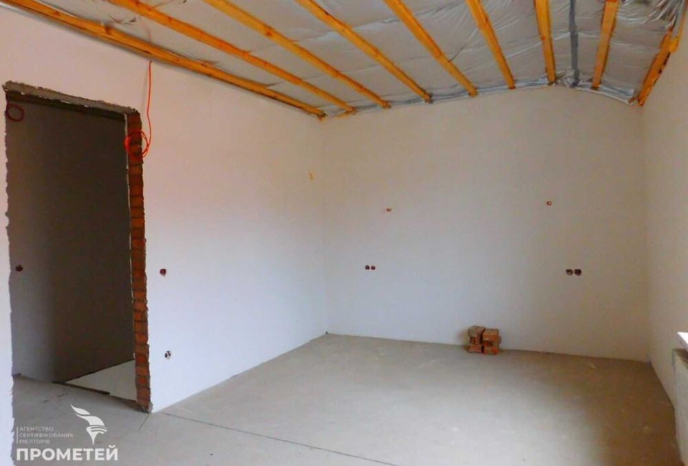 Продам 2 поверховий таунхаус в районі Агрономічне