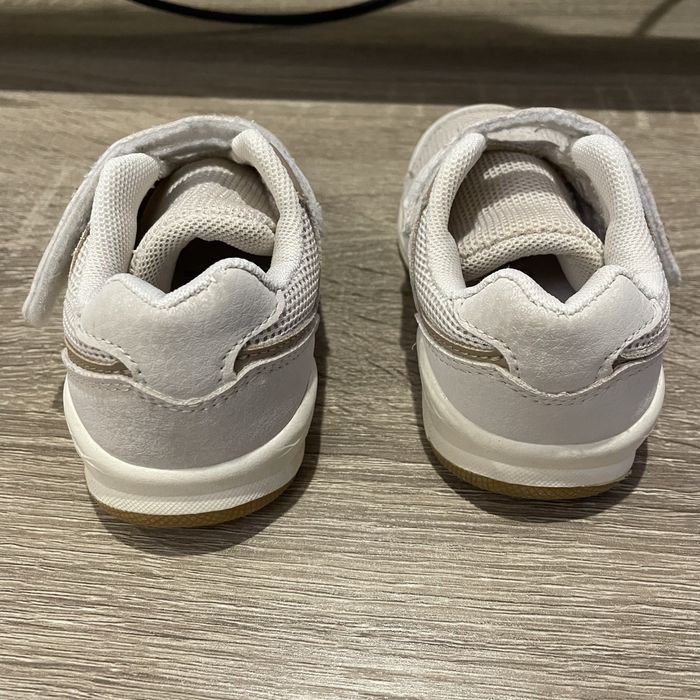 Кросівки дитячі