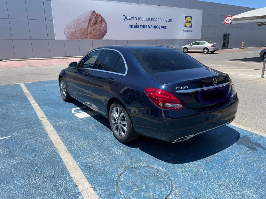 Mercedes-Benz C300 4Matic. Raro. Motor avariado. — photo 2