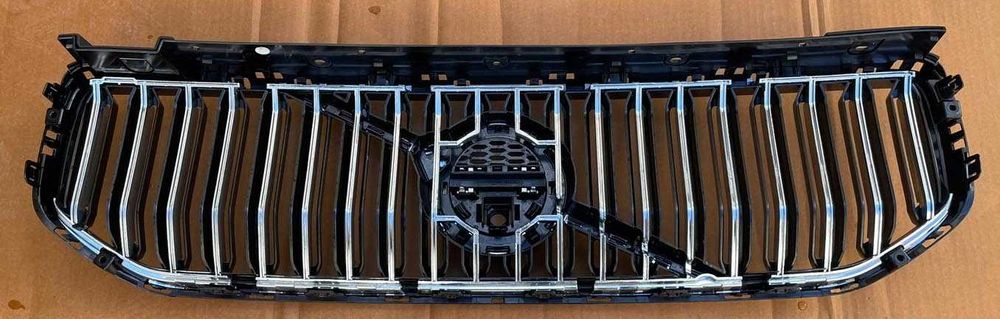 grelha frontal volvo XC40