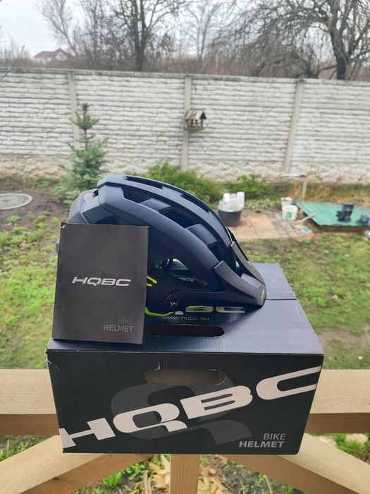 Професійний вело шолом