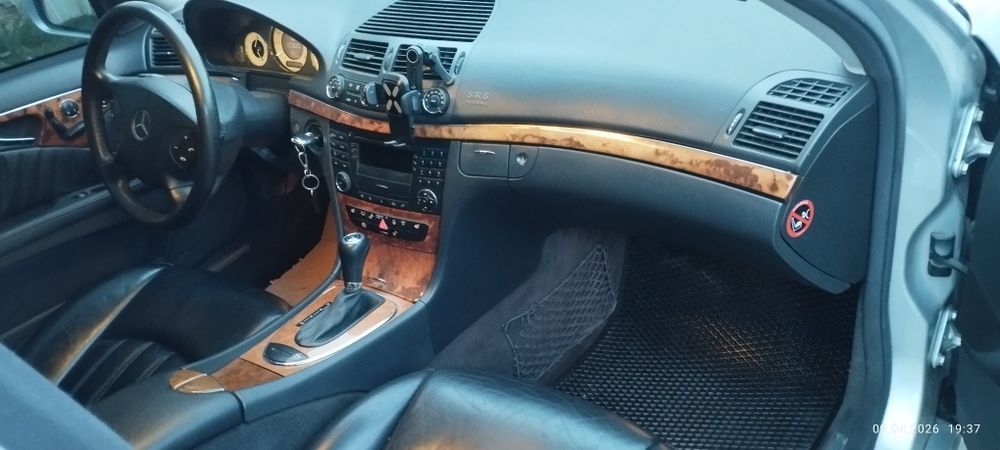 Продам Мерседес Е270