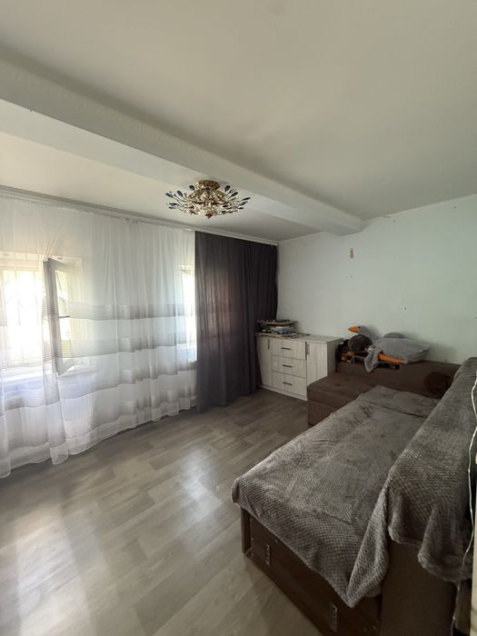 Продається половина будинку