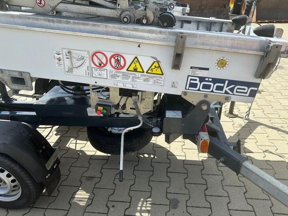 Winda drabina dekarska budowlana Junior 24/0-7 HD Böcker