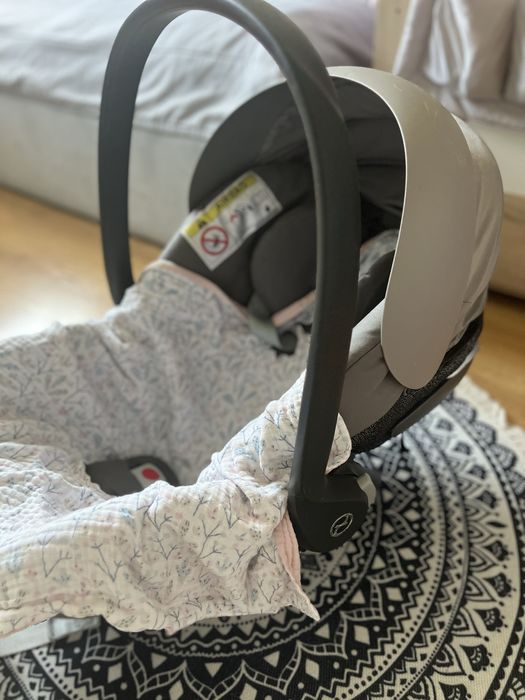 Sprzedam fotelik cybex - rozkładany