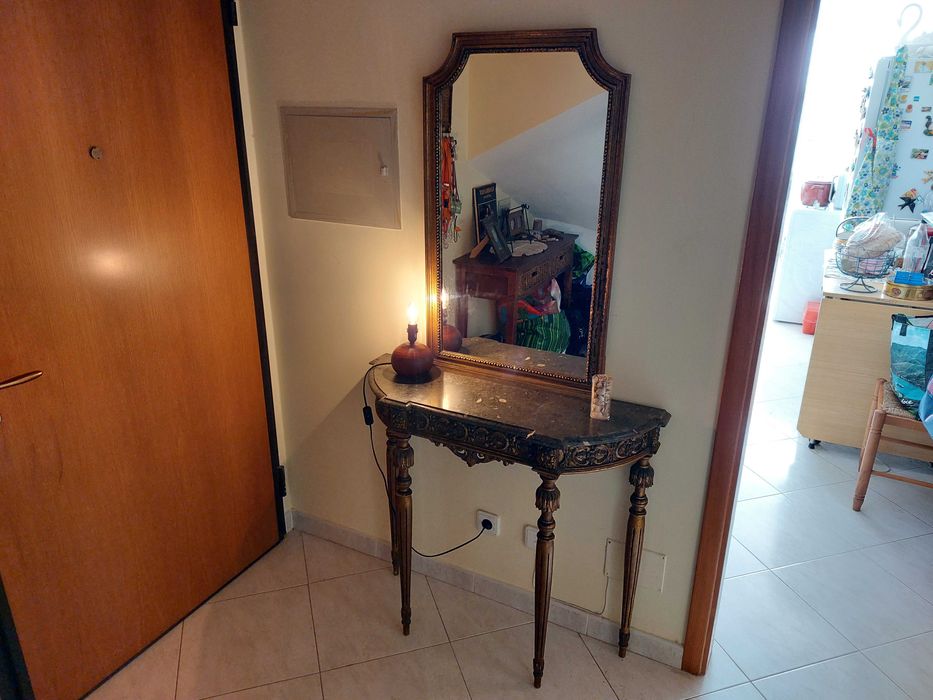 Mesa Vintage de Entrada com Espelho Integrado