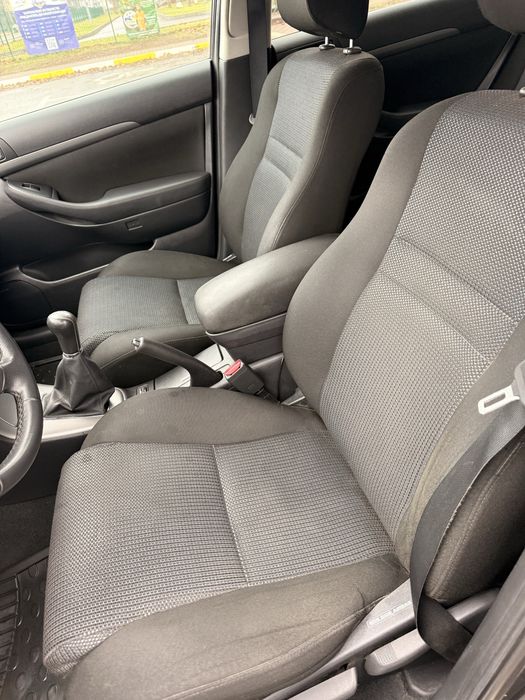 Toyota Avensis 2007 2.0 бензин