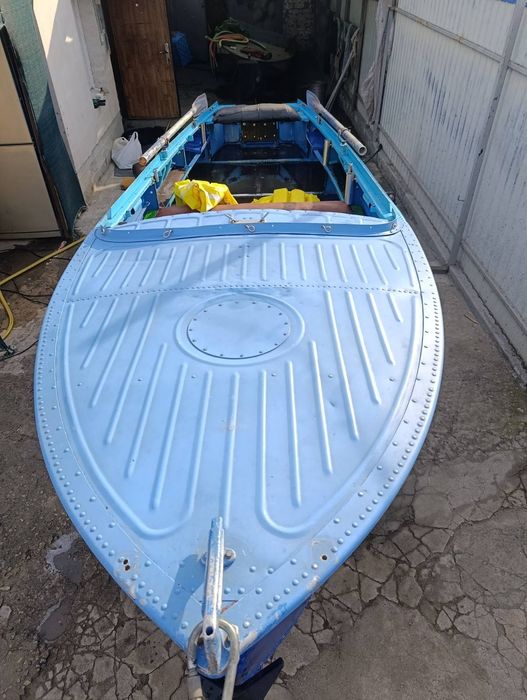 Продам лодку Казанка - реданка