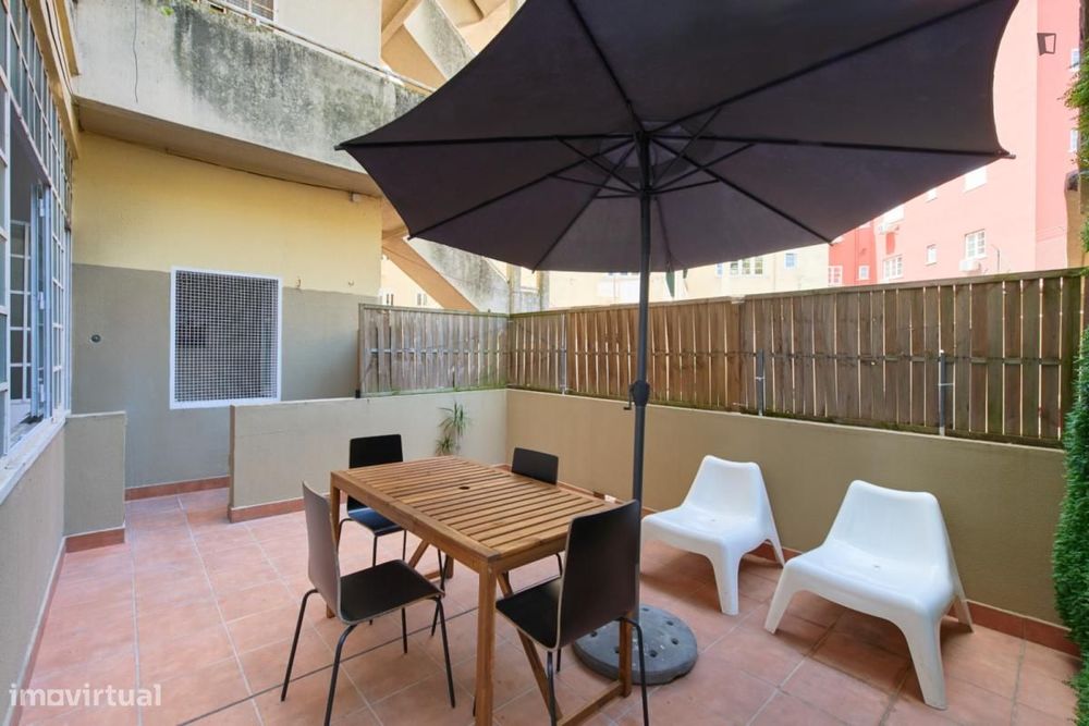 Quarto - localizado em Alameda Lisbon