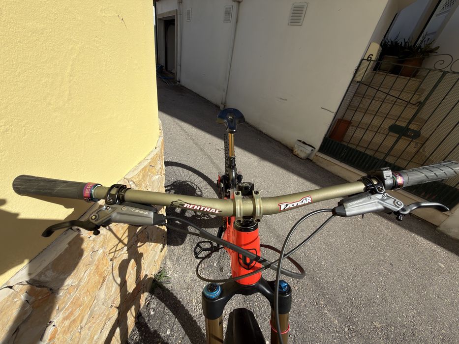 Mondraker Level RR 2024 (tamanho M)