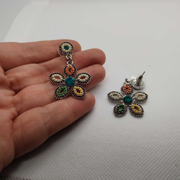 BRINCOS (7) 1 unid- 3€; 2 unid- 4€; 3 unid- 5€