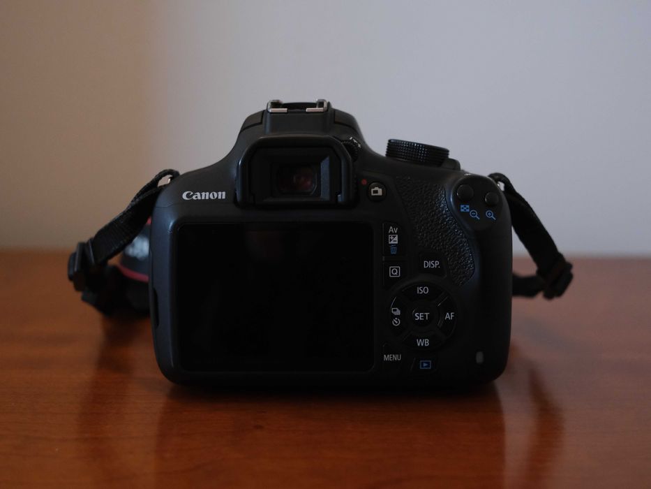 Kit Canon 1200D EF-S 18-55mm