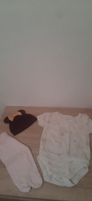 +50 peças de roupa, acessorios e sapatos 0-6meses