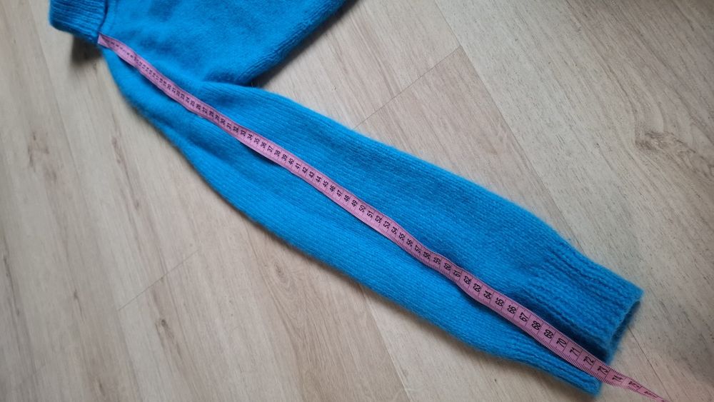 Світер ручна робота пух норки розмір S-M