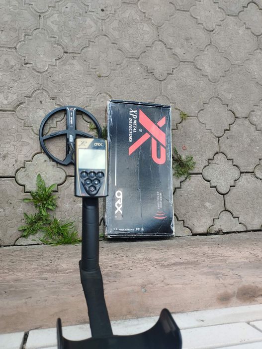 Металошукач Deus XP