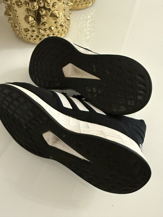 Sapatilhas 31 ténis adidas em muito bom estado Unissexo