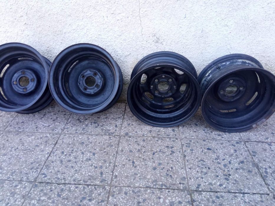 Диски на автомобіль Гольф 2