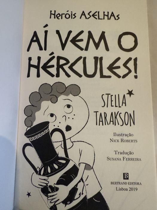 Livro Novo sem uso “Aí vem o Hércules”, colecão Heróis Aselhas.