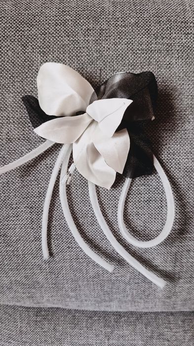 Broszka dekoracyjna, stroik