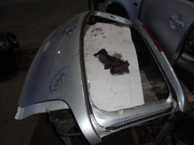 Porta / tampa da mala VOLKSWAGEN Polo (9N)