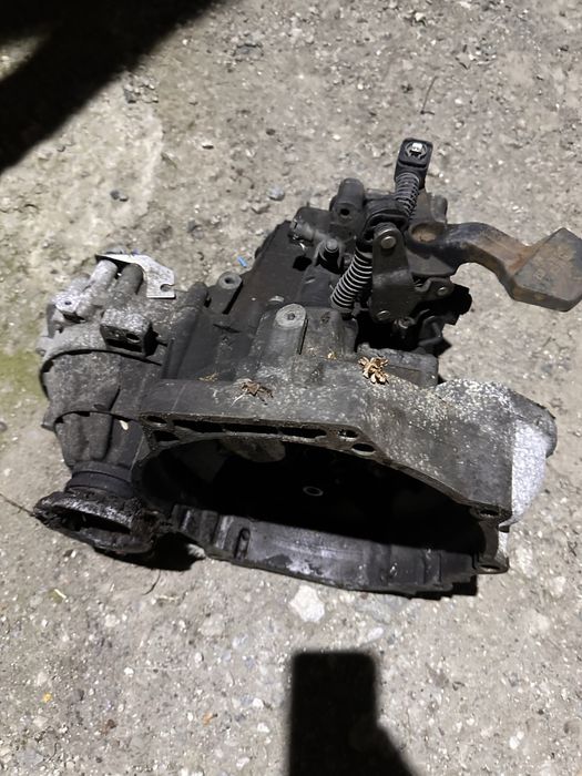 Кпп гольф 6 дизель 1.6   5ступка